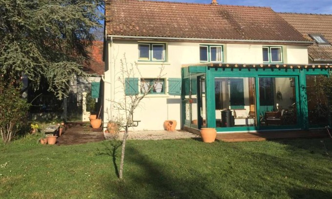 Chantenay-Saint-Imbert Villa | Charming and elegant country house