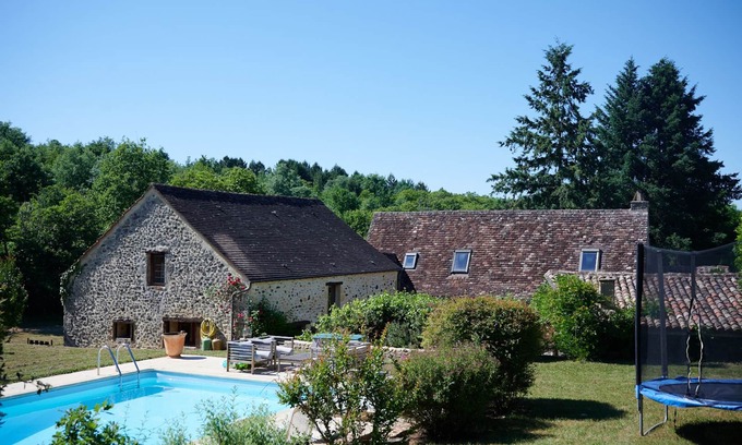 Le Buisson-de-Cadouin Villa | Charming house with private pool