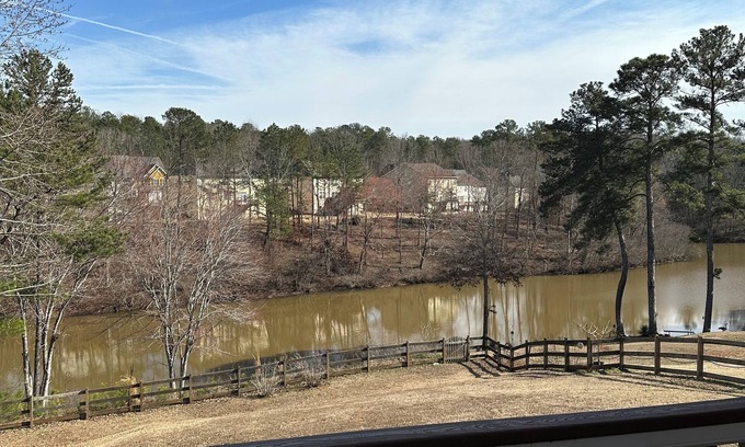 Douglasville House | Charming Full bedroom house with AC and WiFi in marvelous Douglasville