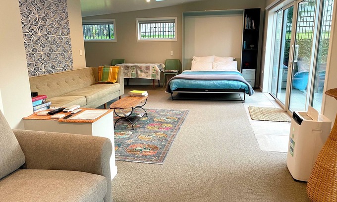 Glendowie Apartment | Charming Garden Studio attached to main house