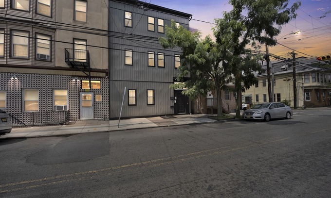 North Ironbound Apartment | Charming Gem in Newark by RedAwning