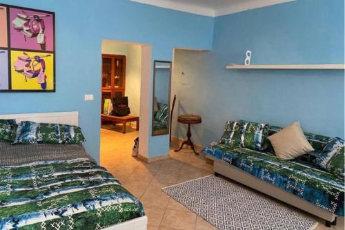 Genoa Historical Centre Cabin | Charming Genoa Lodge in Heart of Historic Center