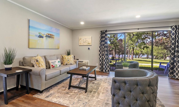 Lake Geneva Condo | Charming getaway with panoramic lake views. 5 minutes from downtown Lake Geneva.