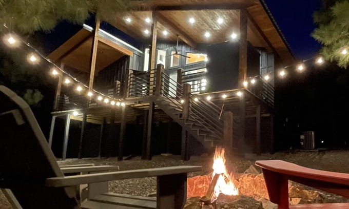 Broken Bow Cabin | Charming Getaway with views come, relax & recharge, Hot Tub, FirePit, Lake