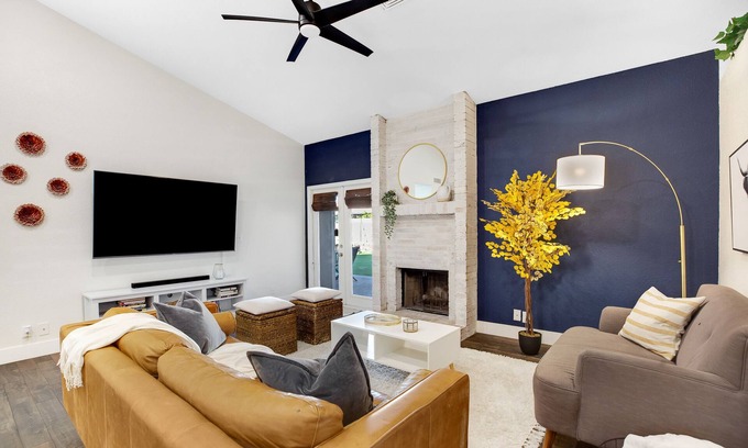 Wind Drift House | Charming Gilbert Home W/BBQ, Hot Tub, & Freestone Park