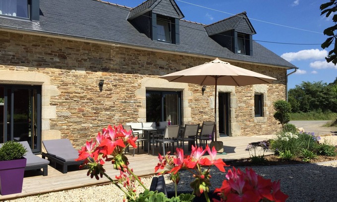 Bannalec Cottage | Charming gite at south Finistère with capacity for 8 people