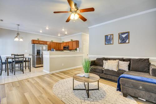 Greensboro House | Charming Greensboro Townhouse with Back Patio!