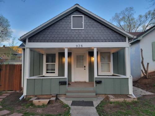 Glenwood Springs House | Charming, Historic! Walking Distance to Town!