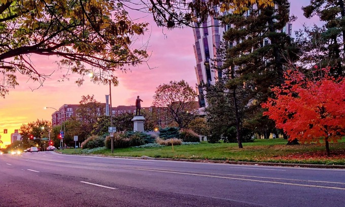 Central West End Bed & Breakfast | Charming, Historic Family Suite, Steps from the Chase Park Plaza and Forest Park