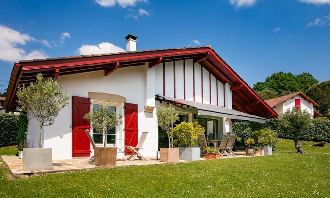 Ascain House | Charming house basque style to Ascain