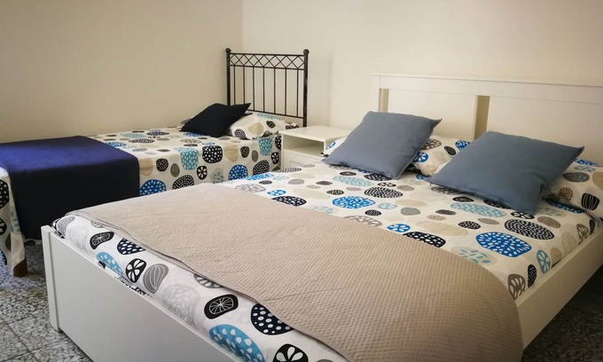 Tresnuraghes House | Charming Holiday Home "Domo Mea" with Air Conditioning and Balcony