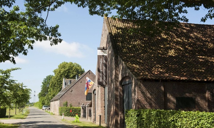 Schafelt House | Charming Holiday Home in Baarlo with Terrace