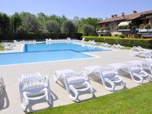 Montioni House | Charming Holiday home in Lazise with Swimming Pool