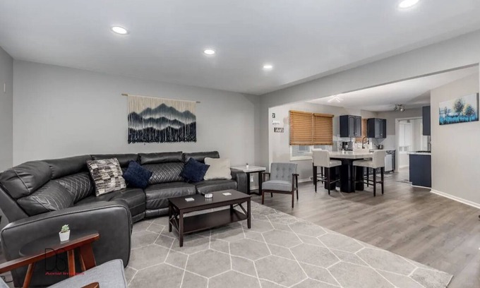 Ottawa House | Charming Home in Ottawa