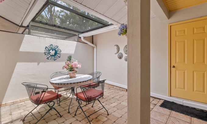 Myrtle Trace Villa | Charming Home in Serene Neighborhood 15 mins to the Beach