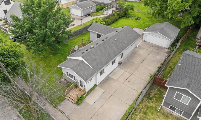 Des Moines House | Charming home near ISF and DT DSM!