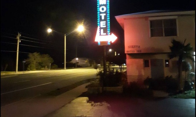 Titusville Apartment | Charming hotel suite with AC and WiFi in delightful Titusville