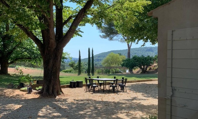 Beaurecueil House | Charming house at the foot of Sainte Victoire