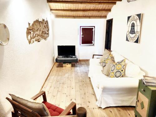 Beira House | Charming House in Beirã with Garden