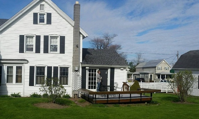 Clayton House | Charming House in Downtown Clayton - 4 Bedroom/2 Bath