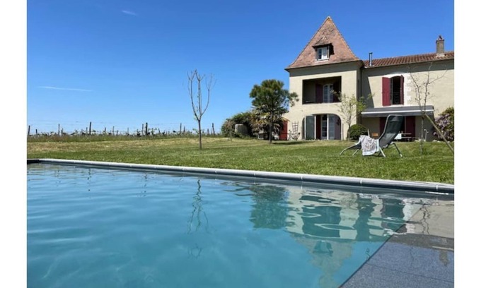 Singleyrac House | Charming house overlooking the vineyards for 6 people or 8 on request