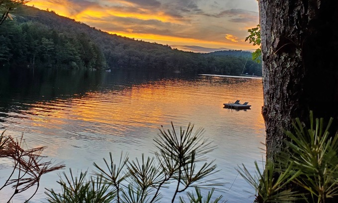 Brooks Cabin | Charming Lake front 2-bedroom cabin in delightful Brooks 6 miles from ocean