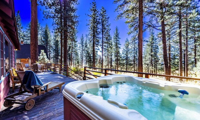 Elk Point House | Charming Lake Tahoe Cabin walking distance to beach! (EP432)