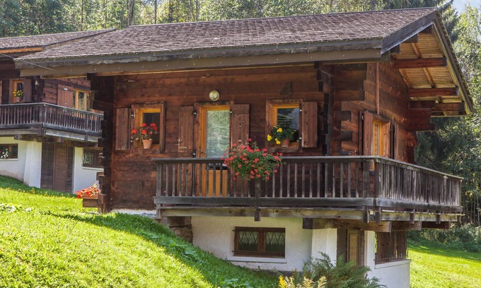 Les Houches Ski Chalet | Charming little chalet for 4/5 people in the Chamonix valley