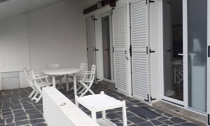 La Turballe House | Charming little house on the seafront, 300m from the beach, 600m from the center.