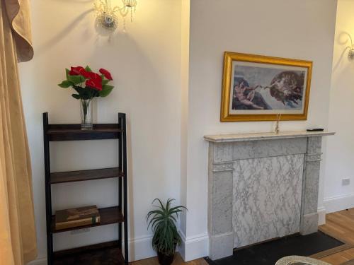 Charlton Apartment | Charming London Apartment with 2 Bedrooms