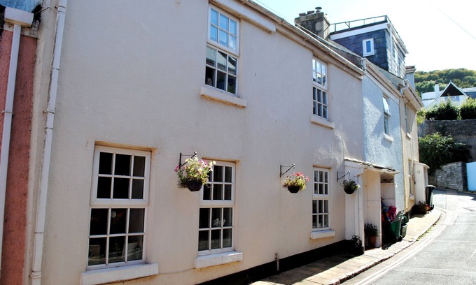 Shaldon Cottage | Charming Lovingly Restored Beachside Cottage Free bank holiday regatta week