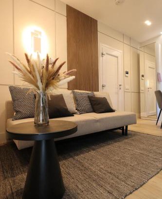 Olbia City Centre Apartment | Charming & Luxe GEM-old town- Suite Garibaldi - Fully equipped & renovated