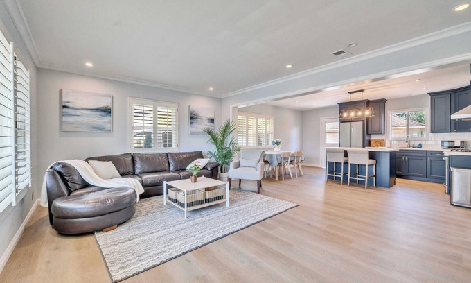 Monrovia House | Charming Melrose Retreat #42339