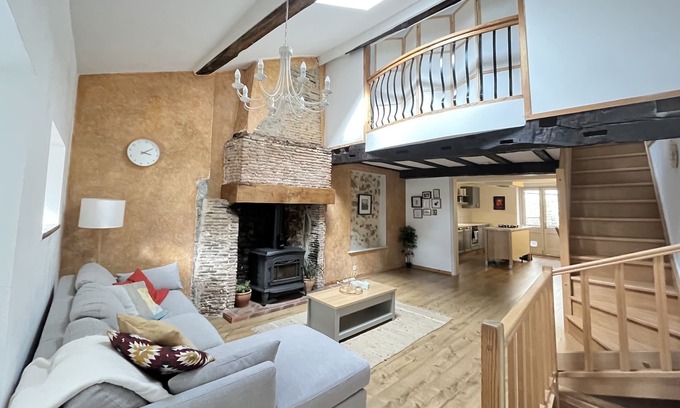 Rochechouart House | Charming, modern house townhouse with private courtyard