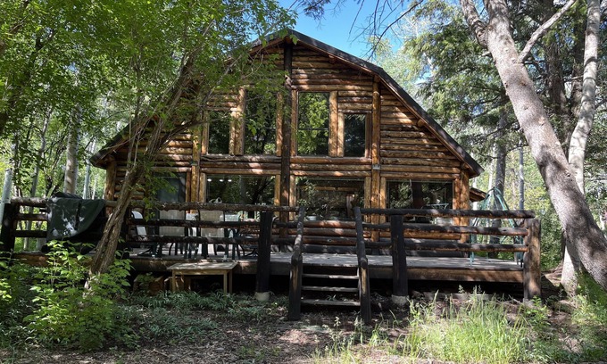 Timber Lakes Cabin | Charming Mountain Cabin by Stream with Large Deck, 35 minutes from Park City.
