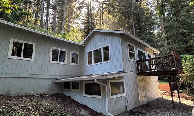 Ben Lomond House | Charming mountain get away 1-bedroom house in cool Ben Lomond with WiFi