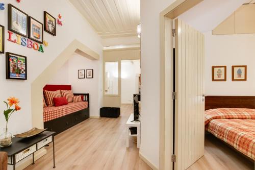 Santa Engracia Apartment | Charming New Apartment in the Heart of Lisbon