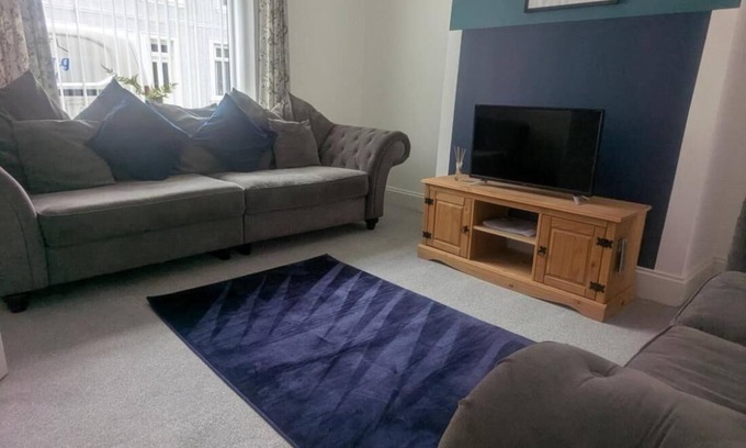 Jarrow House | Charming Newcastle Home with Garden, Perfect for Families & Contractors