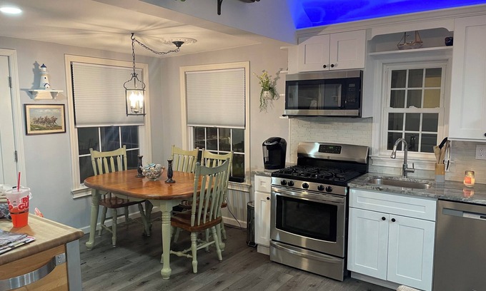 Baiting Hollow Cottage | Charming newly renovated 2-bedroom cottage in delightful Woodcliff Park