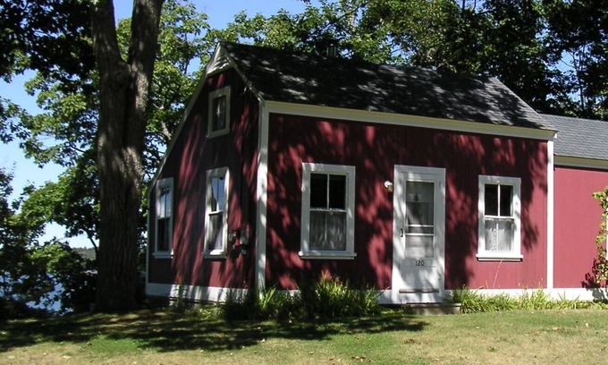 Harpswell Center Cottage | Charming Oceanfront Cottage with Spectacular Sunset Views
