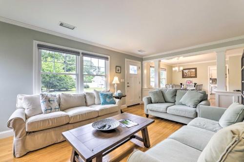 Old Saybrook House | Charming Old Saybrook Cottage Less Than 1 Mi to Beach