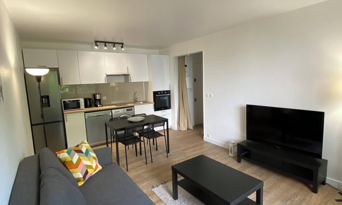 Colombes Apartment | Charming one-bedroom apartment in colombes (92)