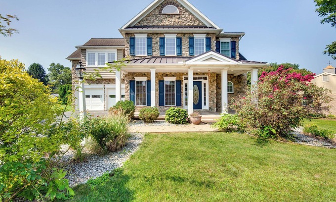Willow Street House | Charming Pennsylvania Retreat w/ Deck & Fireplace!