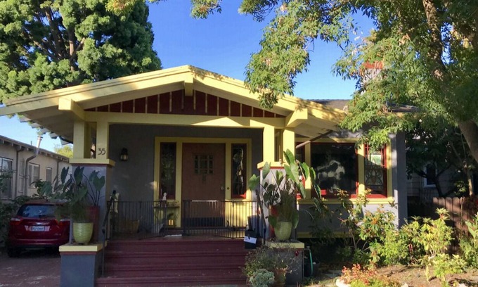Piedmont Avenue House | Charming Piedmont Ave Bungalow 3br/1bath