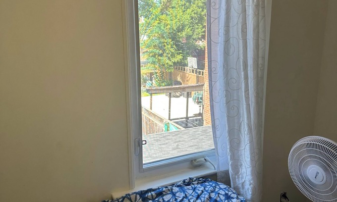 Mount Dennis House | Charming Private room in a 2-bedroom house in enchanting Toronto with AC.