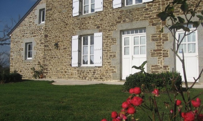 Le Mesnil-Ozenne House | Charming quiet property near Mont St Michel for 2 to 5 people