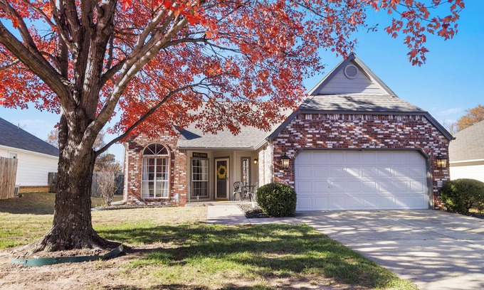 South Tulsa House | Charming Re-Designed South Tulsa Retreat