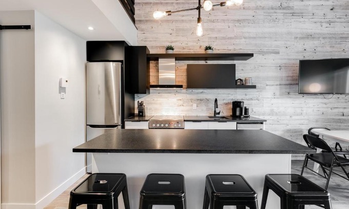 Mont-Tremblant Village Apartment | Charming redesigned condo-10 Minutes from Mountain