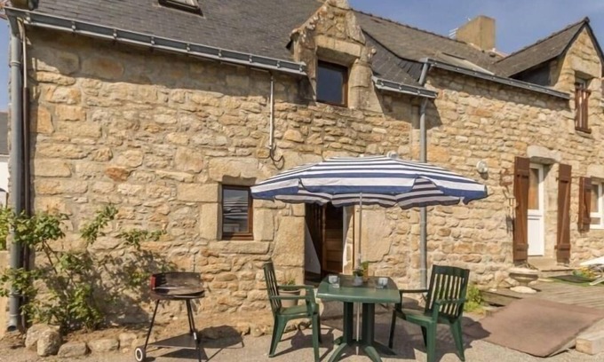 Piriac-sur-Mer Cottage | Charming Renovated Cottage Near the Sea in Piriac-sur-Mer
