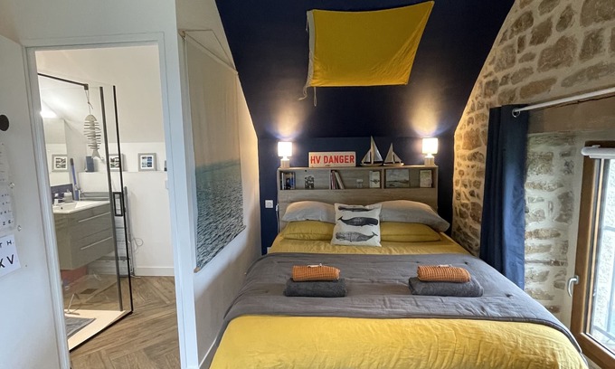 Ploemel Cottage | Charming renovated longère between land and sea in Quiberon Bay